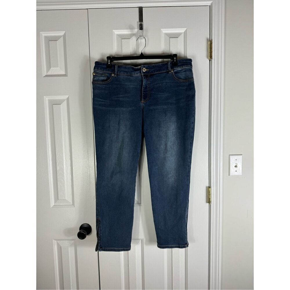 Chicos Womens So Slimming Jeans Size 3